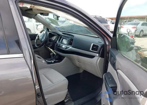 2015 Toyota Highlander Le Plus V6 from USA, damaged, VIN 5TDBKRFH7FS101692